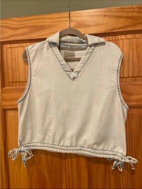 Love Trends Washed Light Blue Sleeveless Denim V-Neck Drawstring Crop Top Large